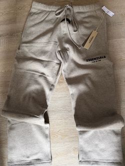 Essential sweats dark oat￼