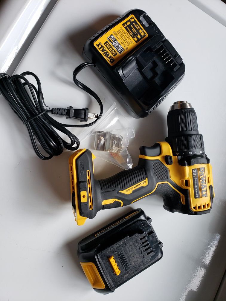 Dewalt drill 20v max Brushless.. Battery and Charger