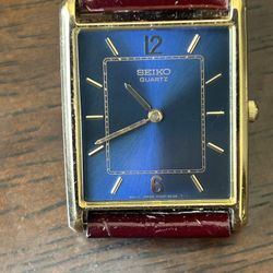 SEIKO QUARTZ V700-5K39 New Battery 