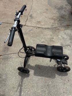 Knee scooter