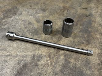 Vintage Plomb 3/4” Sockets + Extension  - Tools