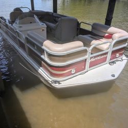 2012 Hurricane FunDeck 196