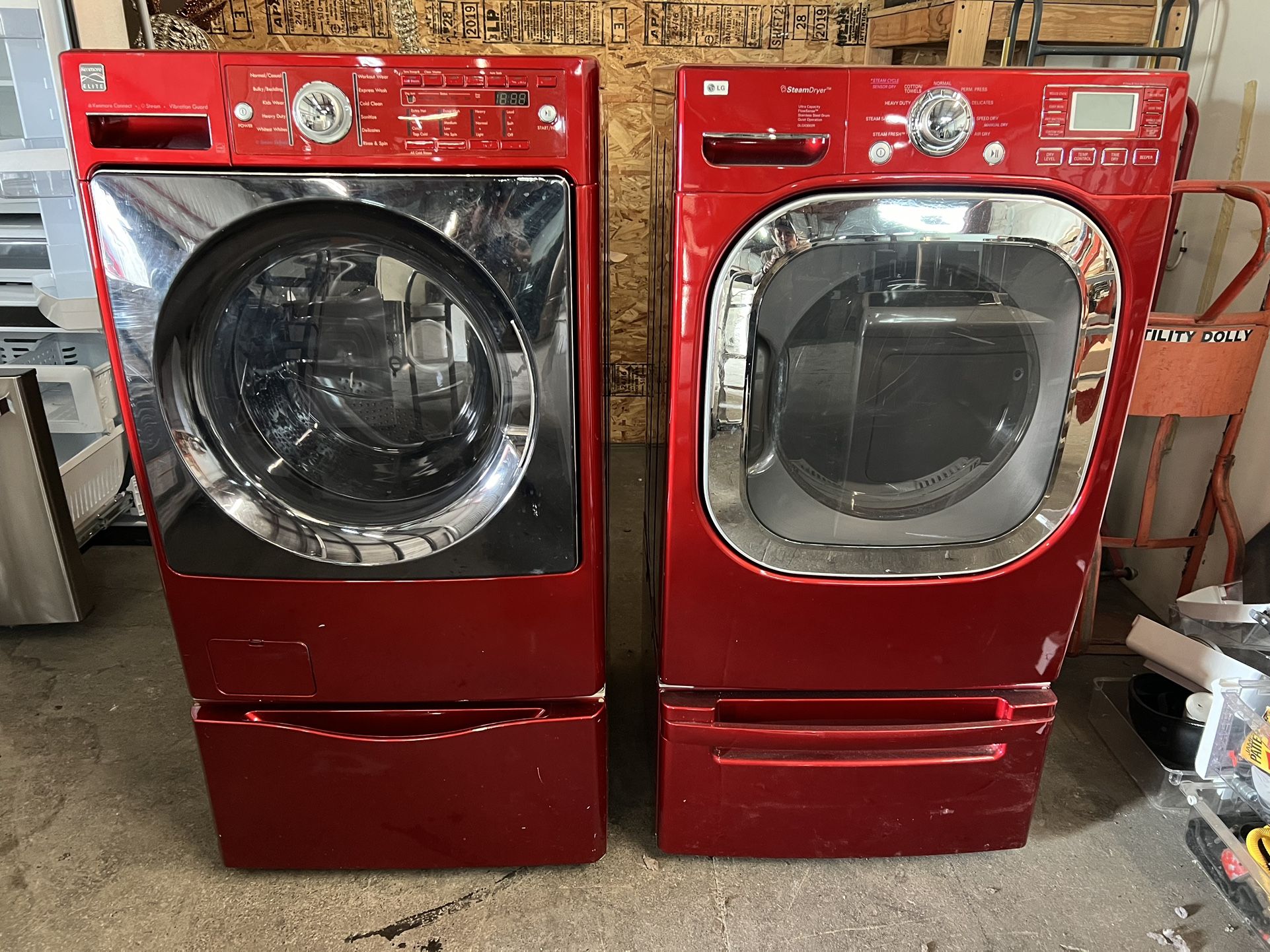 Kenmore LG Washer & Gas Dryer Set w/ Pedestals 