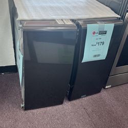 Lg Pedestal 29” Inches New Open Box 