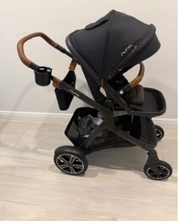 Nuna Baby Stroller with Cup Holder