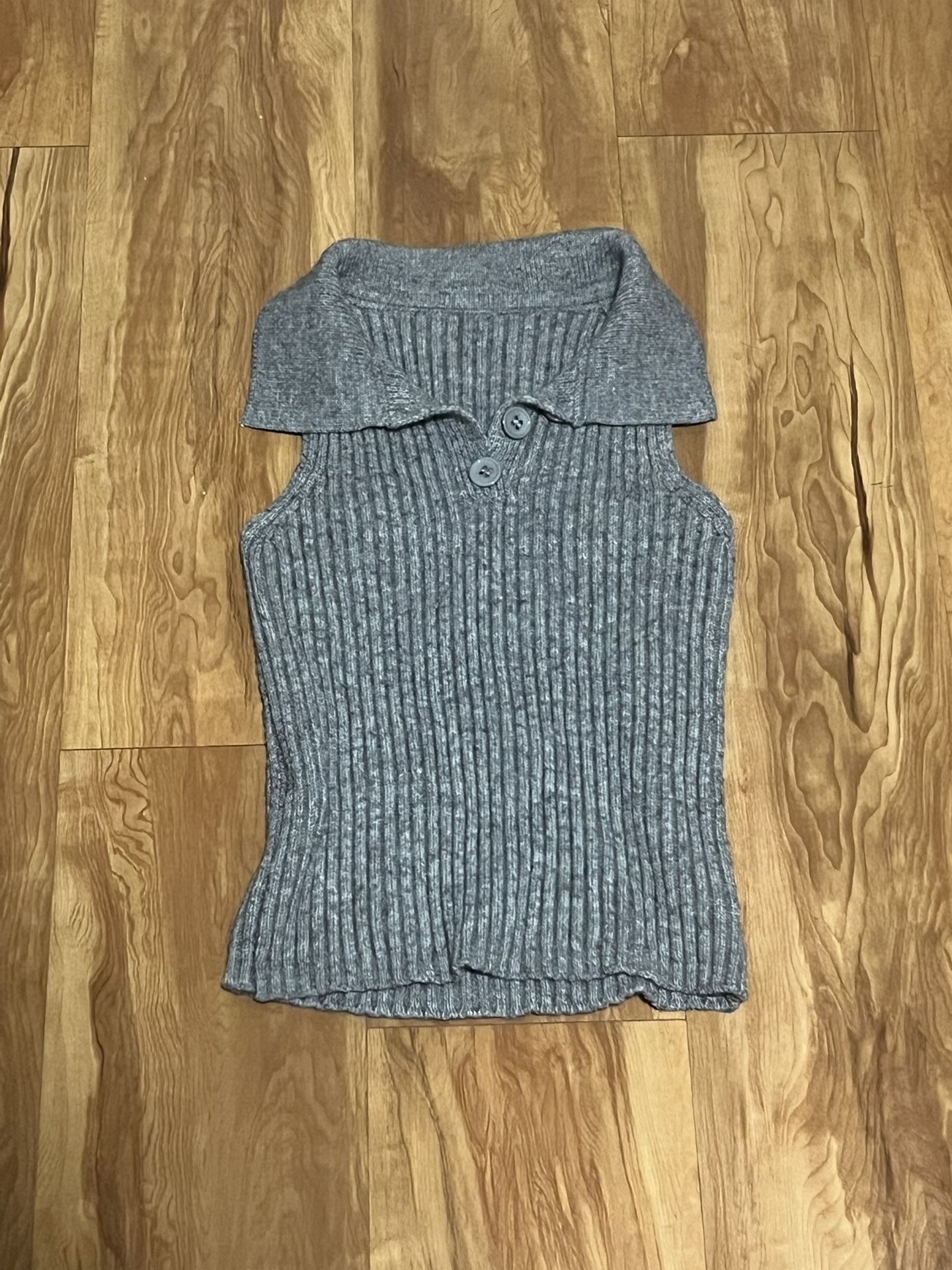Women’s Gray Top