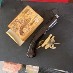 Thomas Jefferson Hand Gun Cologne Bootle By Avon