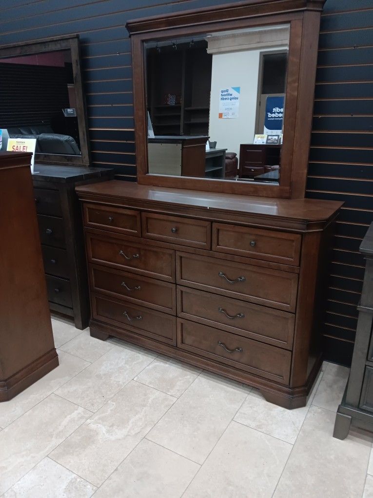 *Black Friday Now!!!* Vintage Sherry Wood Dresser/Chest Sets Only $399!!!  Delivery And Financing