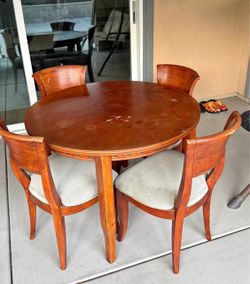Small round table & 4 matching chair set