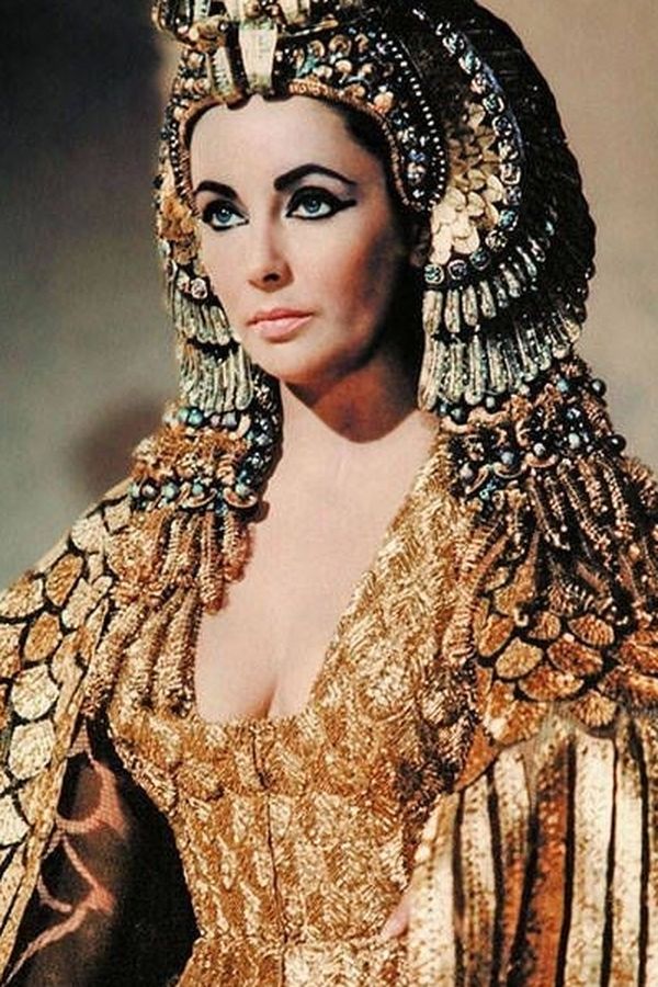 ELIZABETH TAYLOR-CLEOPATRA PICTURE