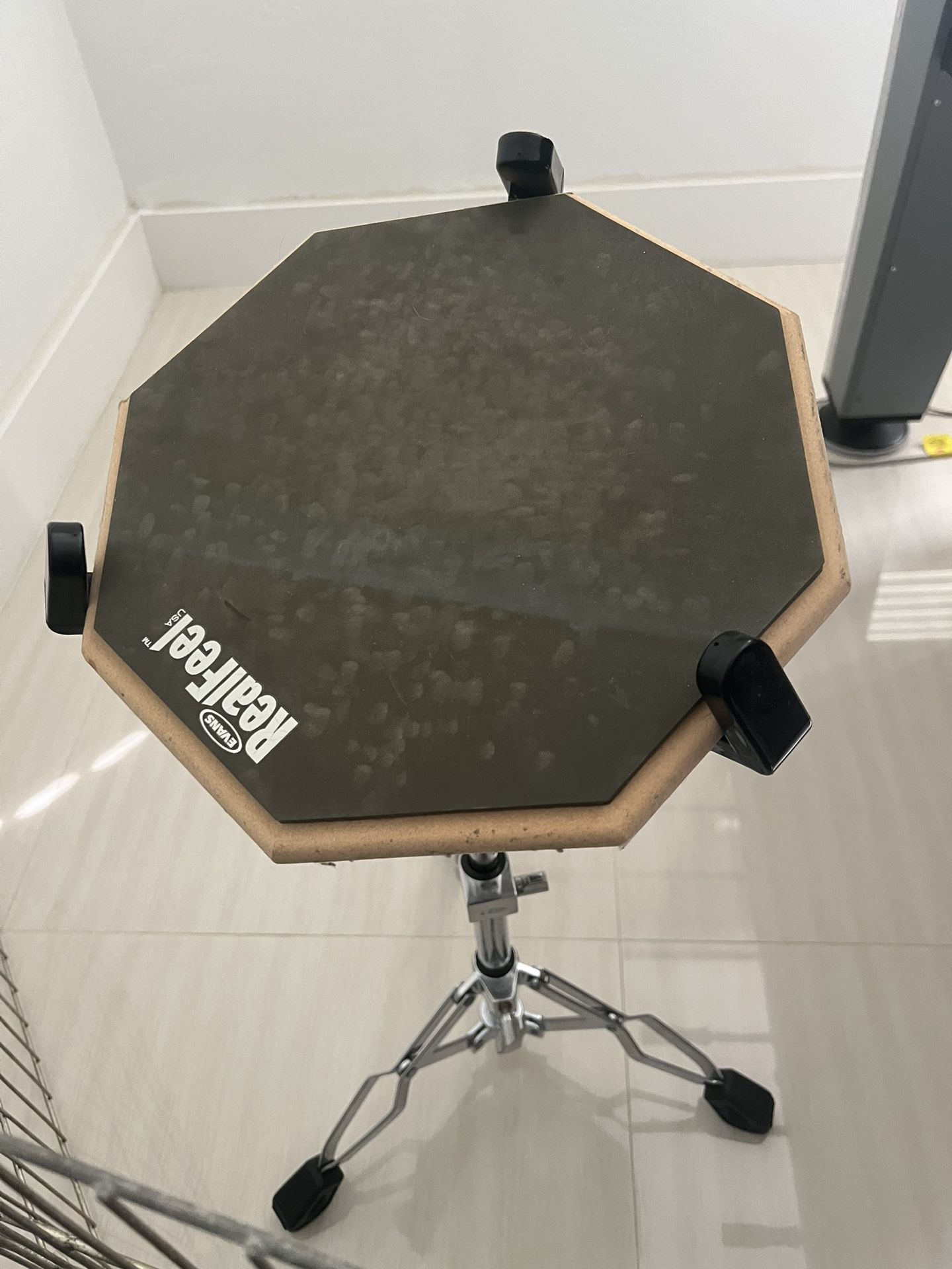 Drum Practice Pad With Stand for Sale in Miami, FL OfferUp
