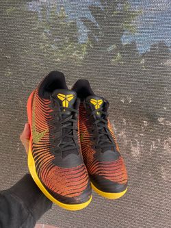 Nike Kobe 11 EM Low Sunset colorway