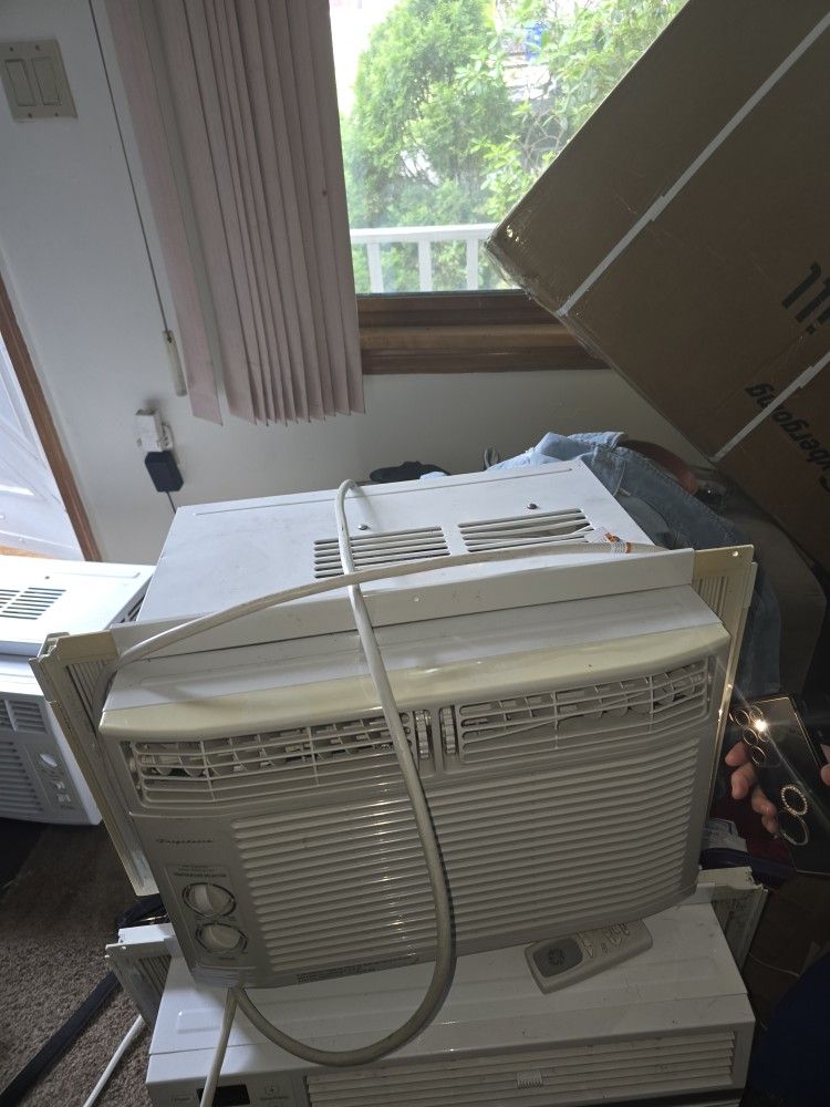 Air Conditioner