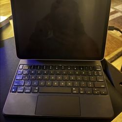 Ipad air m3 with keyboard