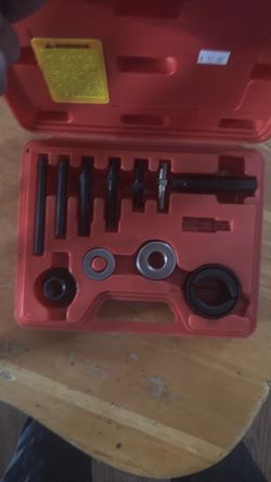 A pulley remover and installer set