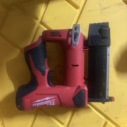 12 V Milwaukee 23 Gauge Pin Nailer 