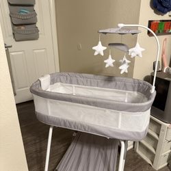 Simmons Shooting Star Bassinet 