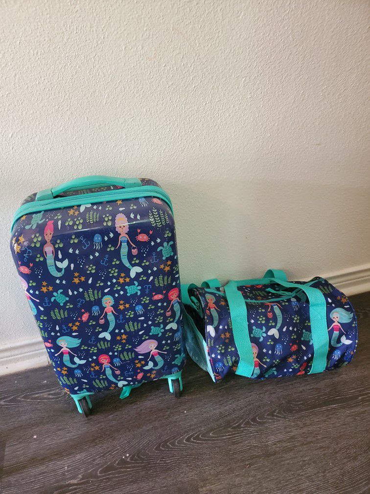 Luggage and duffle bag for girl/kids