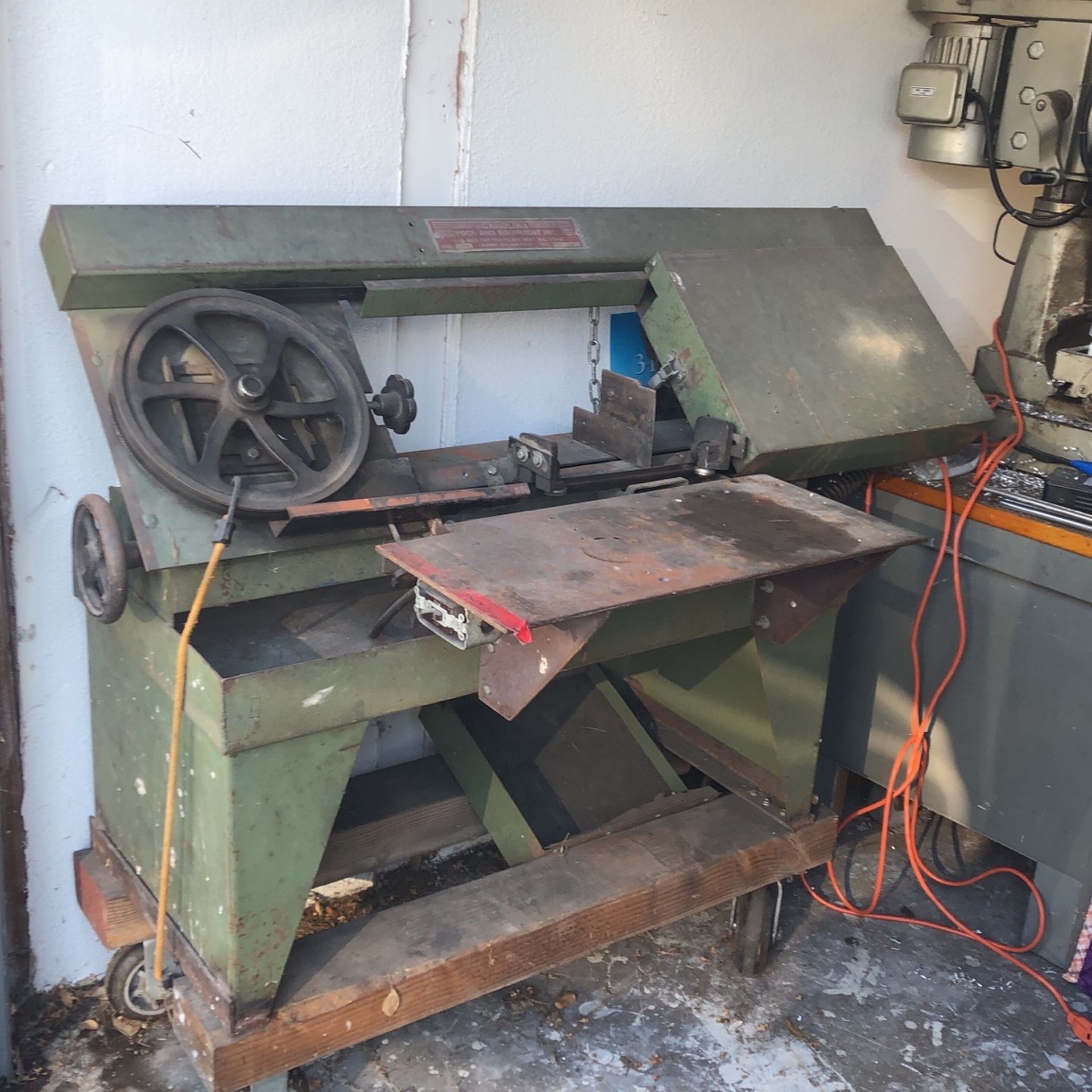 Horizontal Industrial Band Saw Hd10 Carolina Took And Equipment