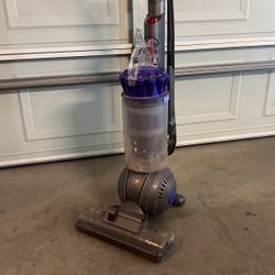 A Dyson Vacuum Cleaner - DC41
