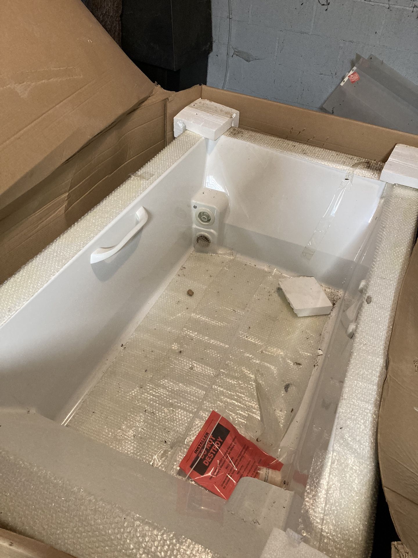 Maax Pearl Aiiki 642 Whirlpool Bath for Sale in Prairie View, IL OfferUp