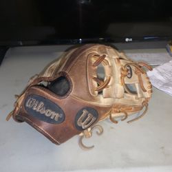 Wilson Baseball Glove 