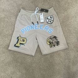 Pioneers Shorts 