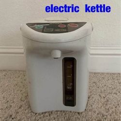 2.2L  electric  kettle  -  $10