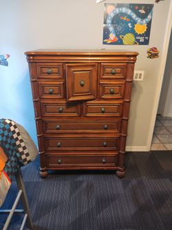 Dresser (Oakwood ) -Ethan Allen