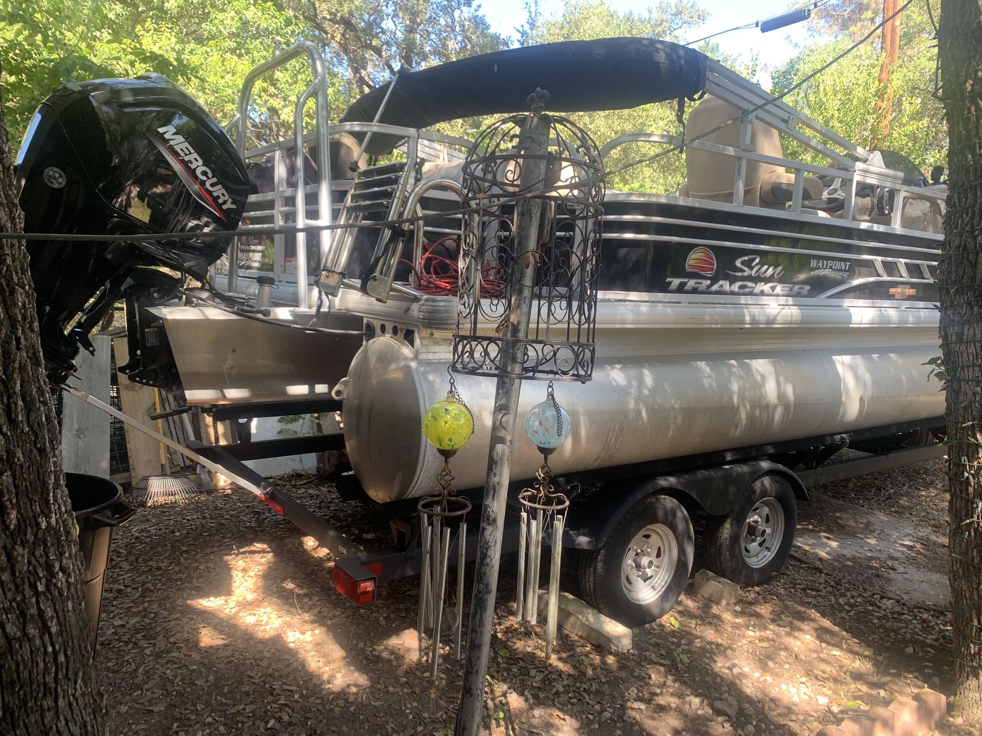 2022 Sun tracker Sport 20 DLX