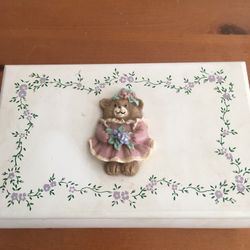 Small Jewelry Box.  Cute. 3d Bear