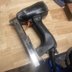 Duo Fast Carpet Stapler