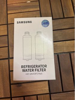 Refrigerator water filter