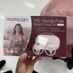 Momcozy  Breast Pump Brand New 