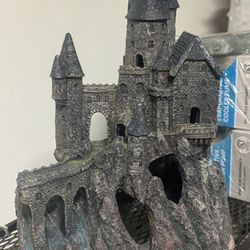 Big Castle For Fish Tank. Great Condition. Still Regular Price At Pet o 