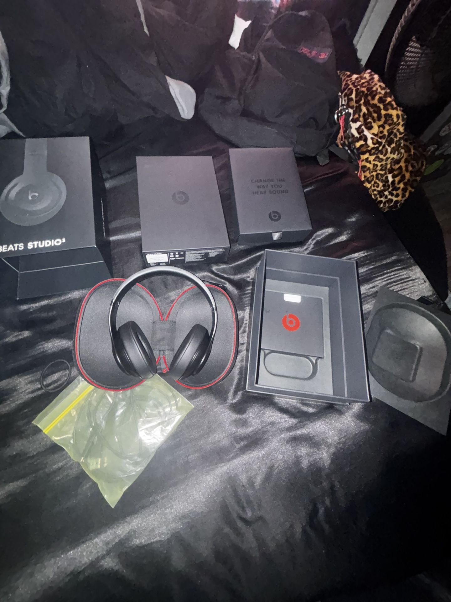Beat studios brand new