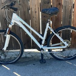 Giant Mountain Bike/Bicicleta De Montaña 