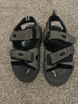Toddler size 7/8 sandals