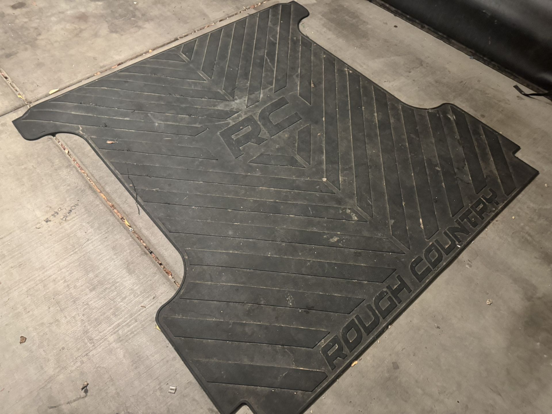 Tonneau Cover & Bed Mat