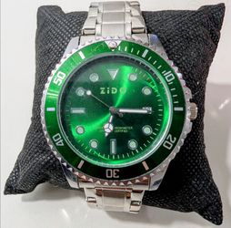 Green face stainless steel watch new