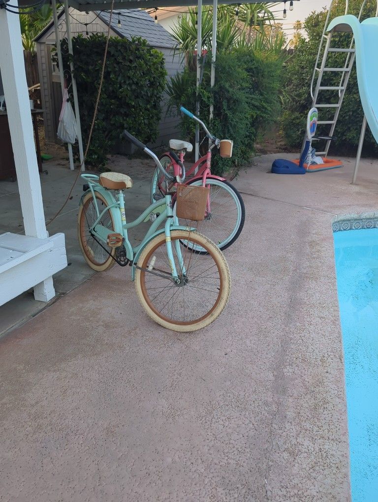 2 Bycicles