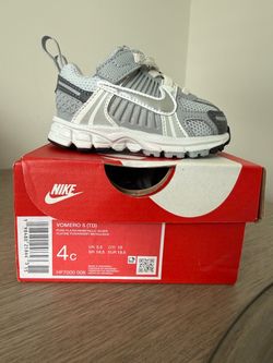 Nike Vomero 5 Toddler 4C