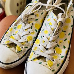 Girl Converse Lemon Shoe 2