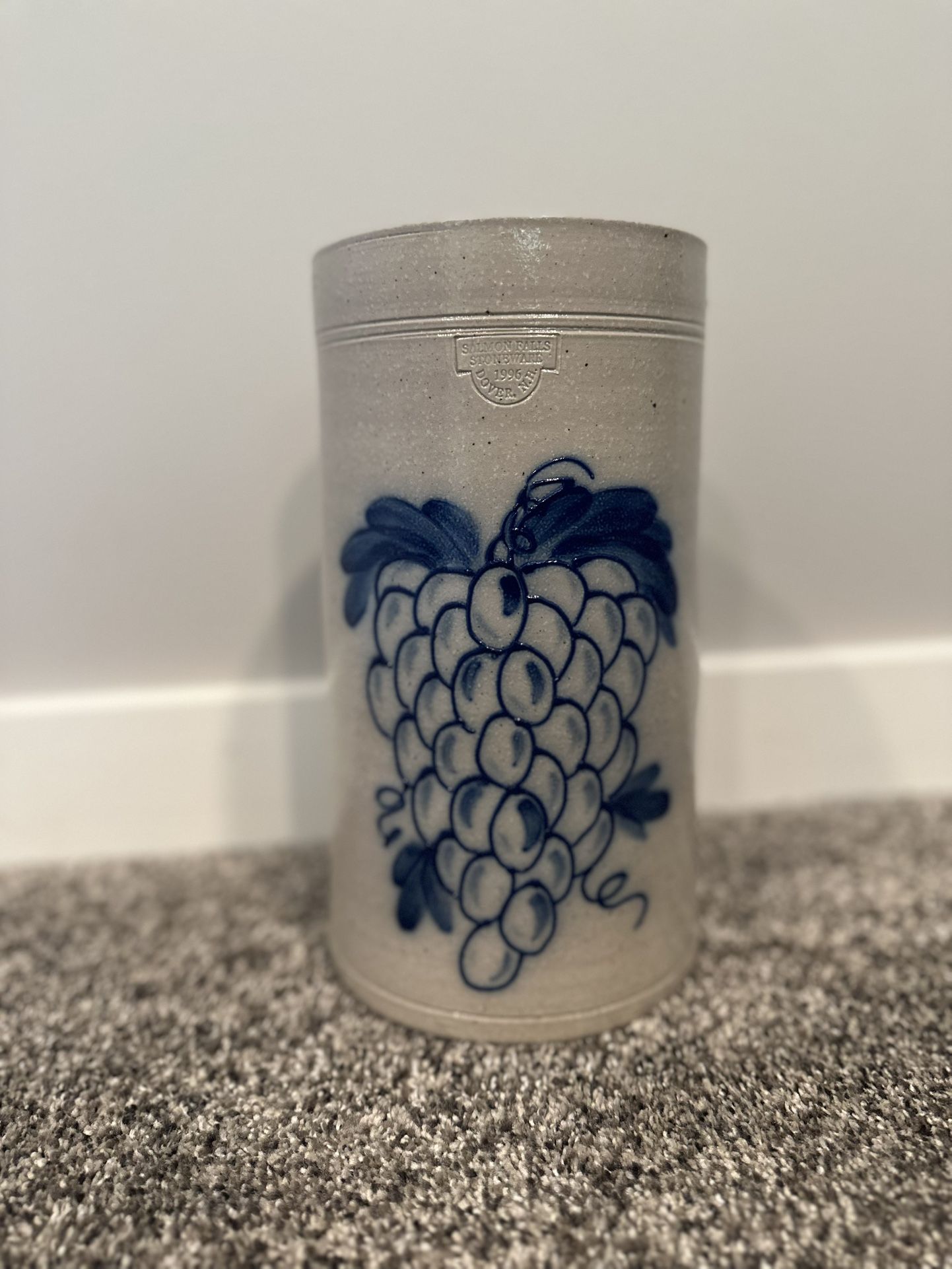 Salmon Falls Stoneware Pottery 1996 Grapes Wine Chiller
