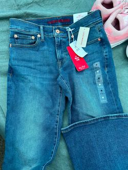 Women’s jeans
