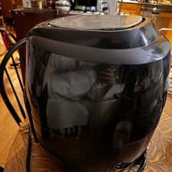 Lìghtly used air fryer for sale