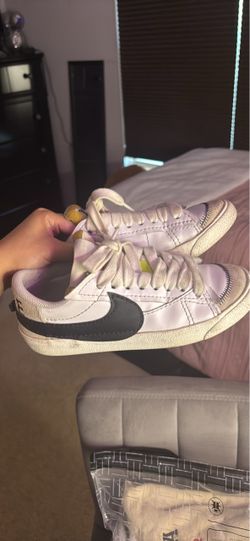 Gym shoes