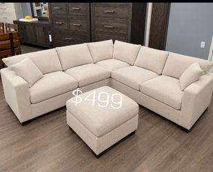 Gorgeous ‼️ 4-Pc sectional sofa with ottoman Ivory Corduroy