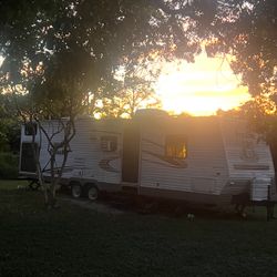 2004 Prowler Travel Trailer
