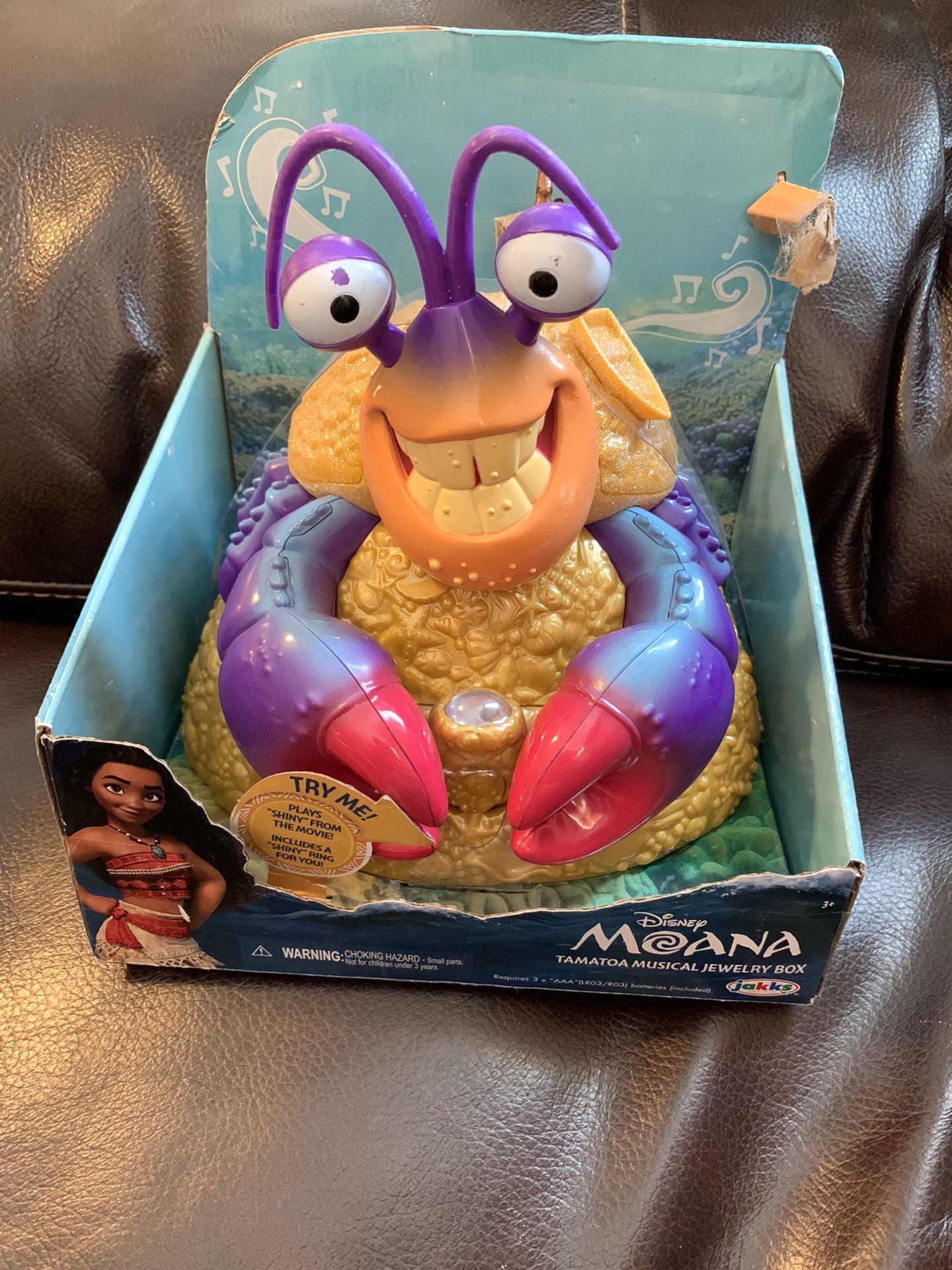 NEW Moana Disney's Tamatoa Musical Jewelry Box Crab Lights Up Ages 3 and Up